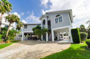 Front Exterior3