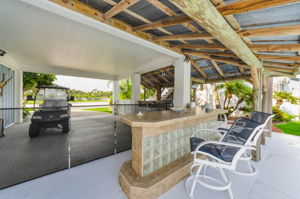 Outdoor Bar1