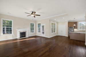 8001 Laffin Ct-5