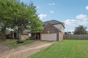 Cross Trail Dr-S2703-002.jpg