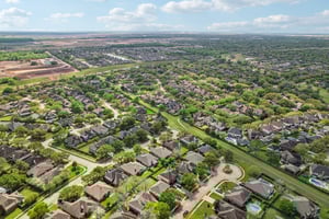 Cross Trail Dr-S2703-040.jpg