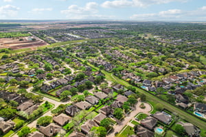 Cross Trail Dr-S2703-040r.jpg