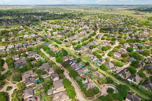 Cross Trail Dr-S2703-042r.jpg