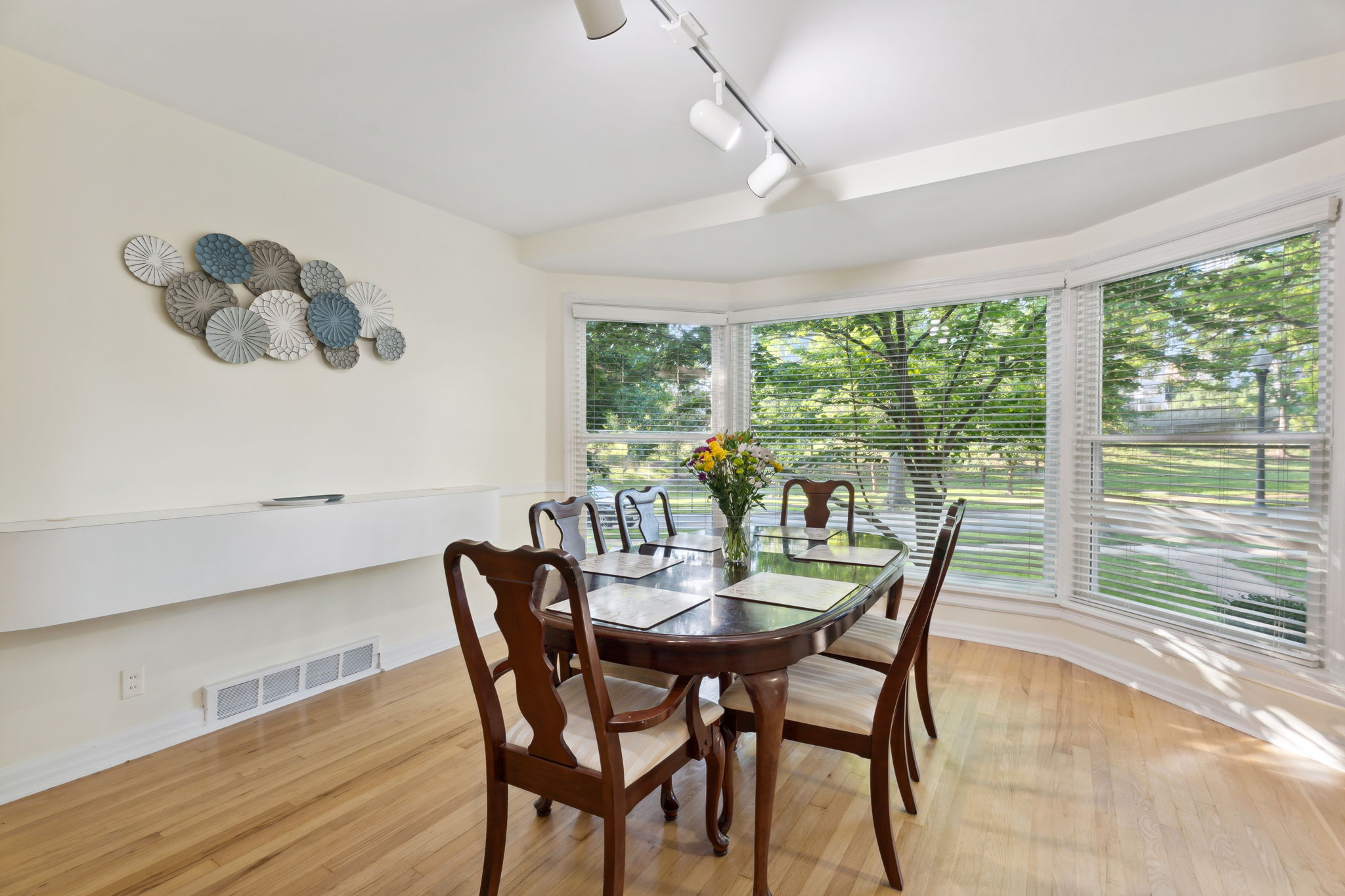 10_Interior