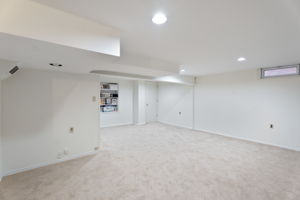 21_Interior