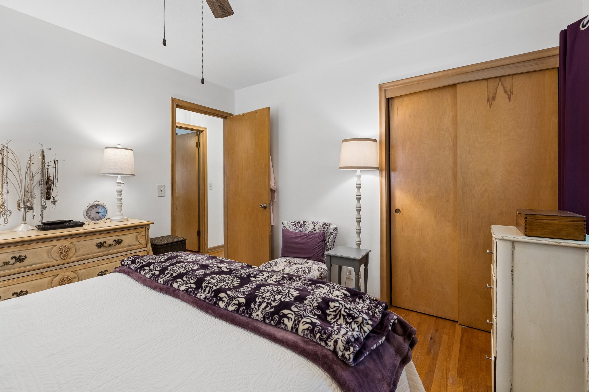 8006 Nina St_015.jpg