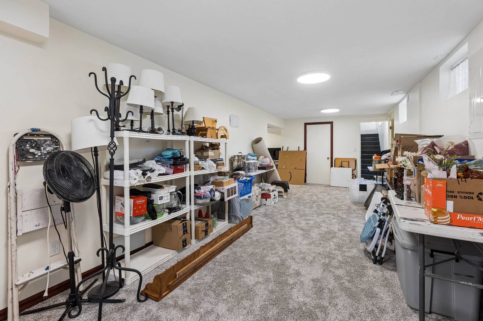 8006 Nina St_023.jpg