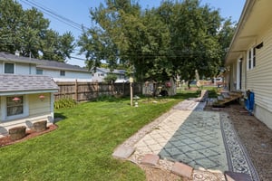 8006 Nina St_029.jpg