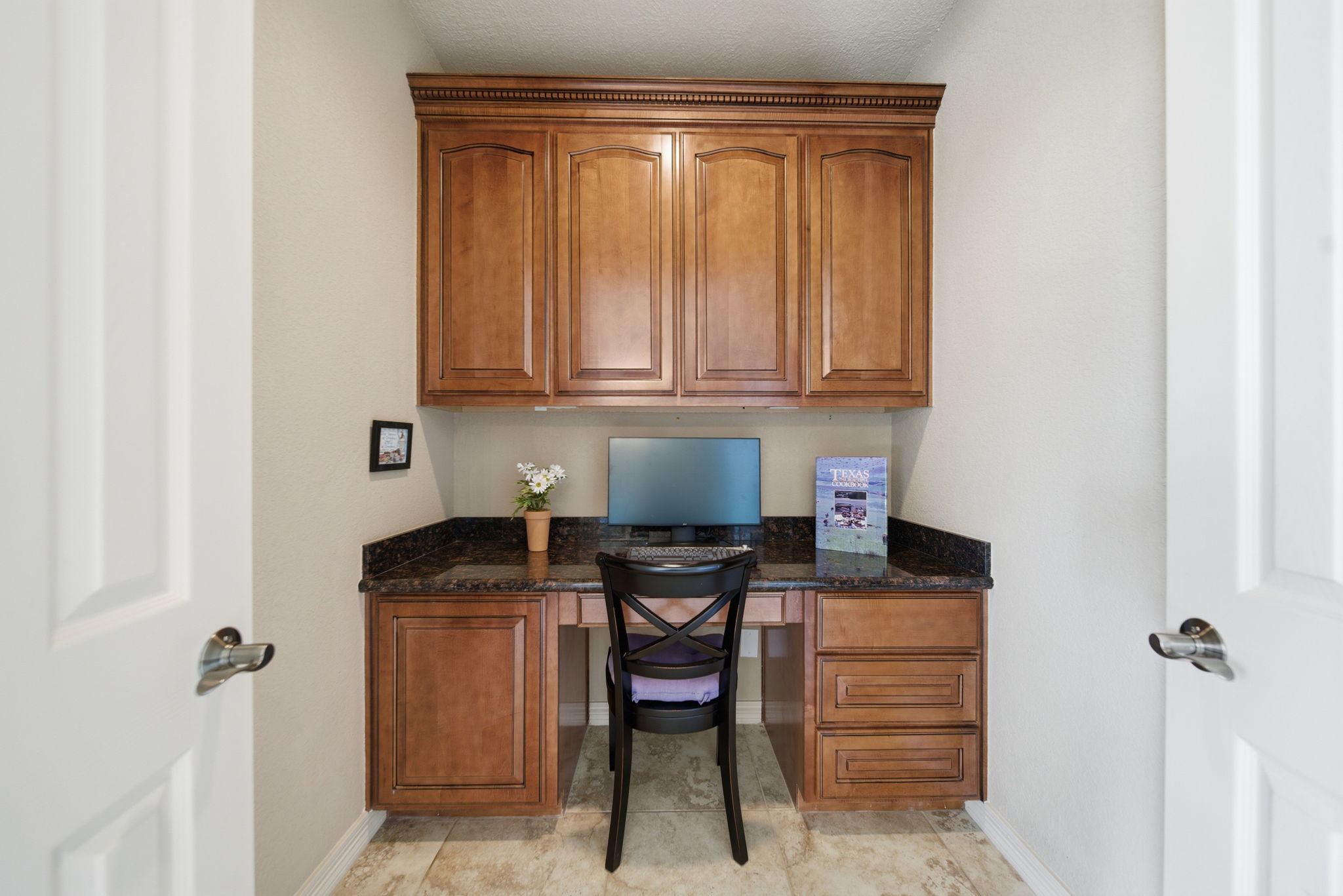  Photo 30