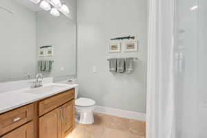 Master Bath - HIS