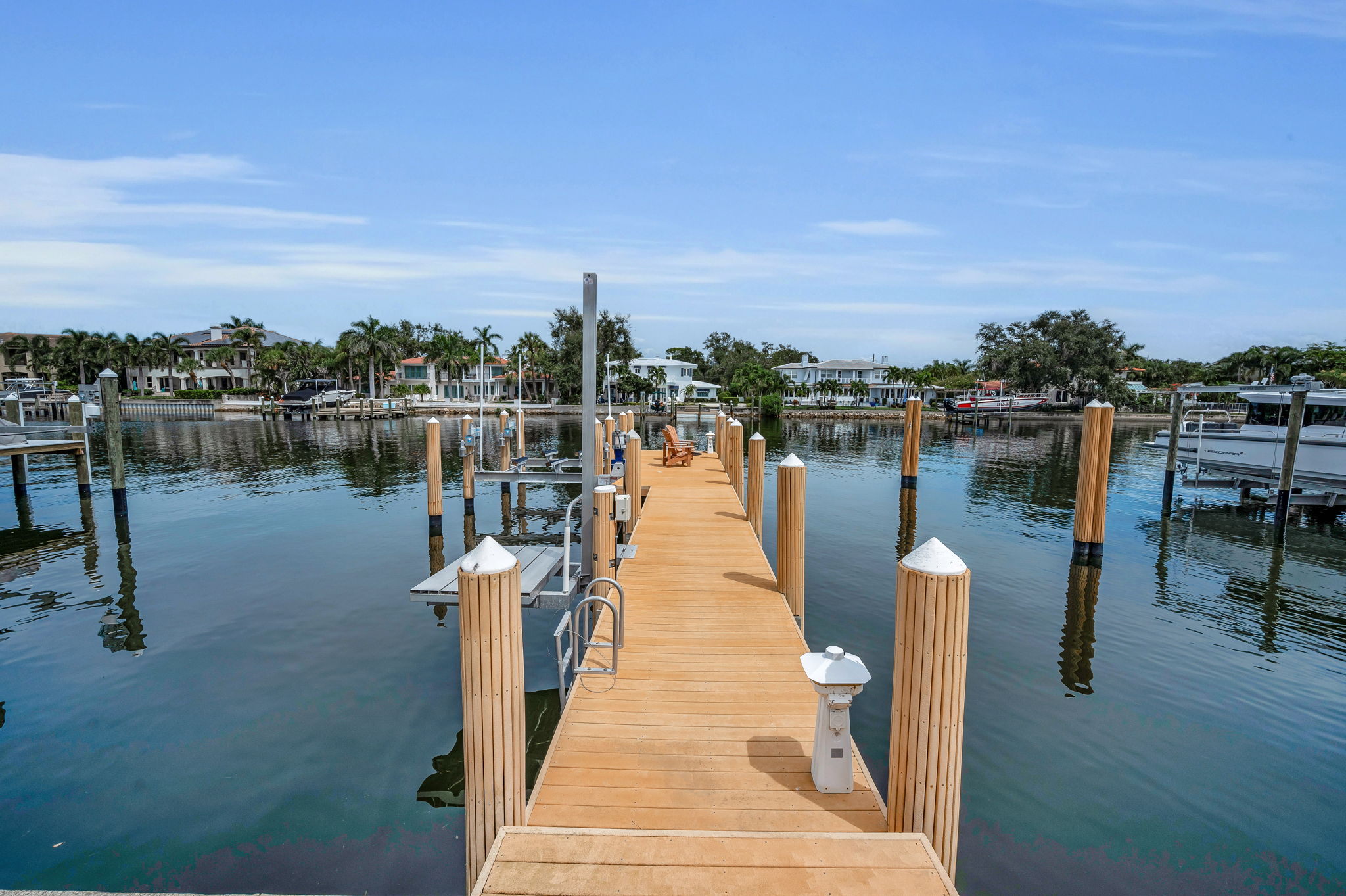 Dock1