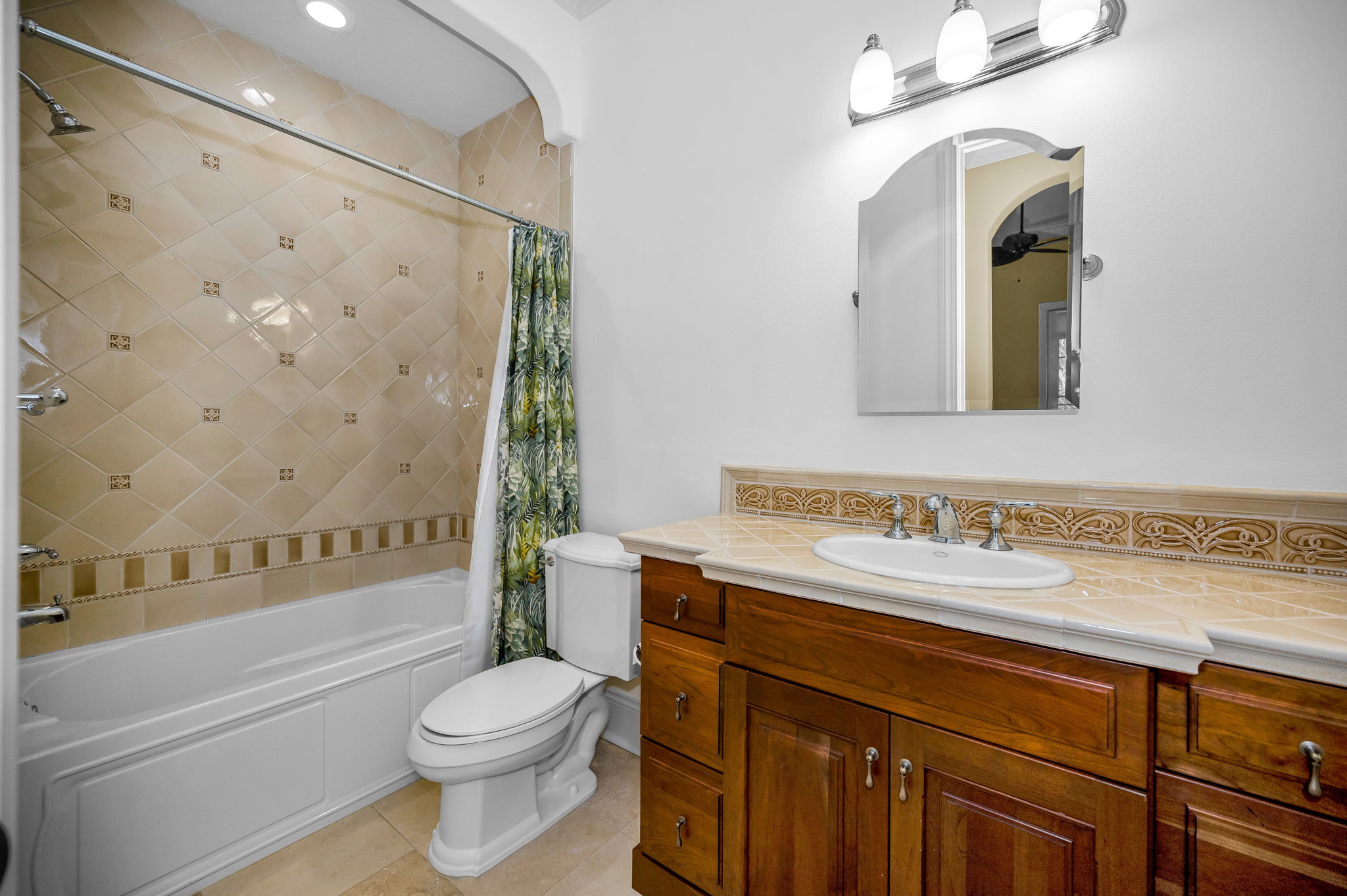 Upper Level Guest Bathroom2