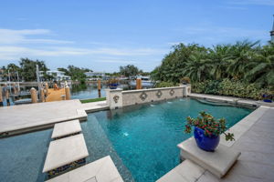 Pool2