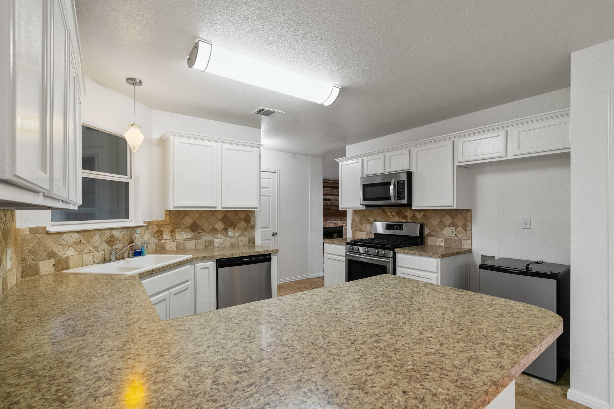 801 Escondido Dr, Leander, TX 78641, USA Photo 12