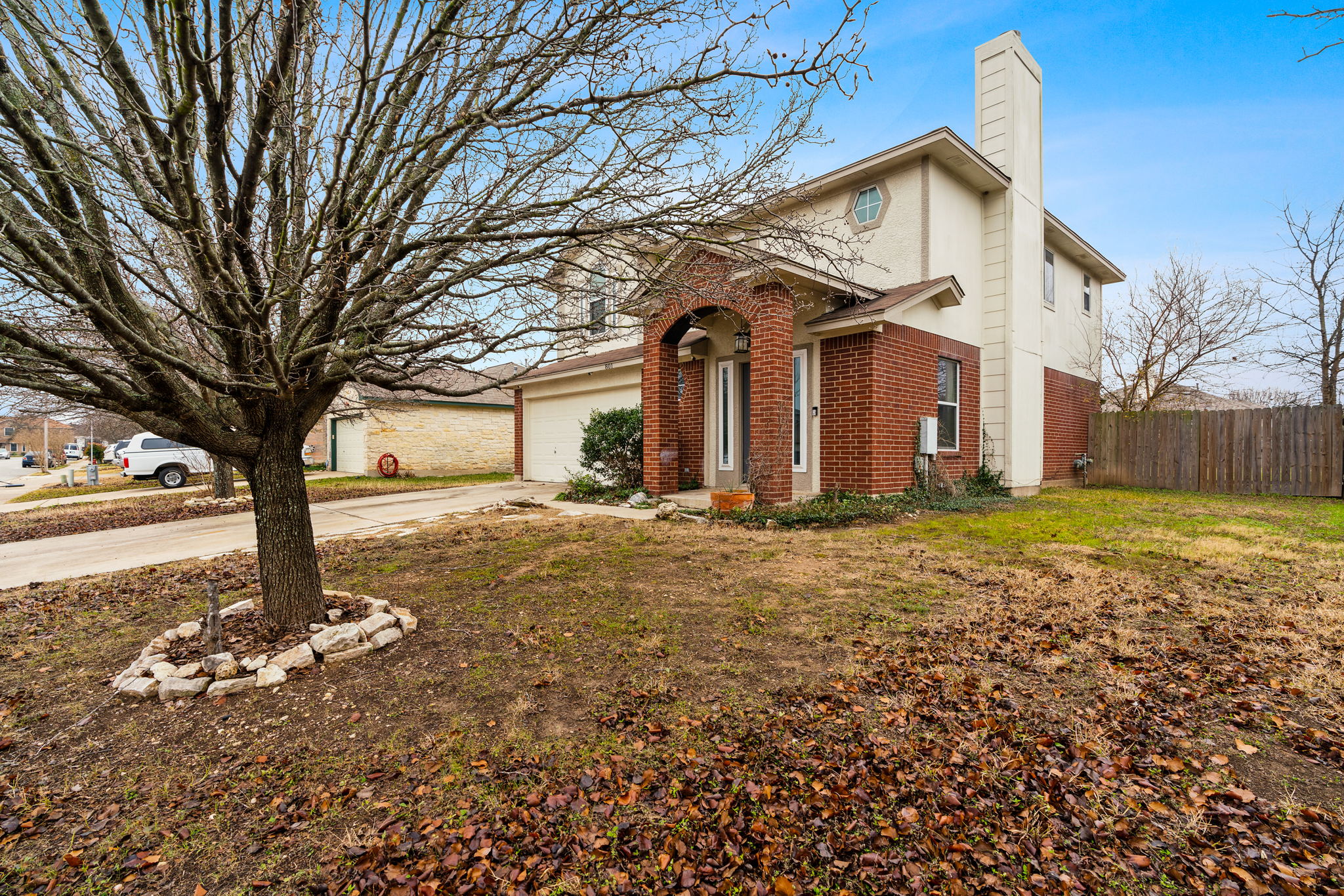 801 Escondido Dr, Leander, TX 78641, USA Photo 3