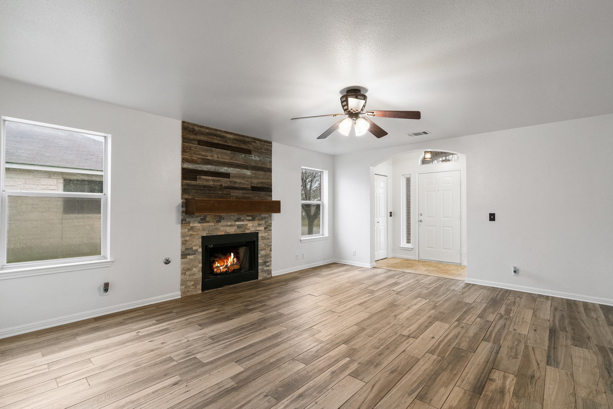 801 Escondido Dr, Leander, TX 78641, USA Photo 9