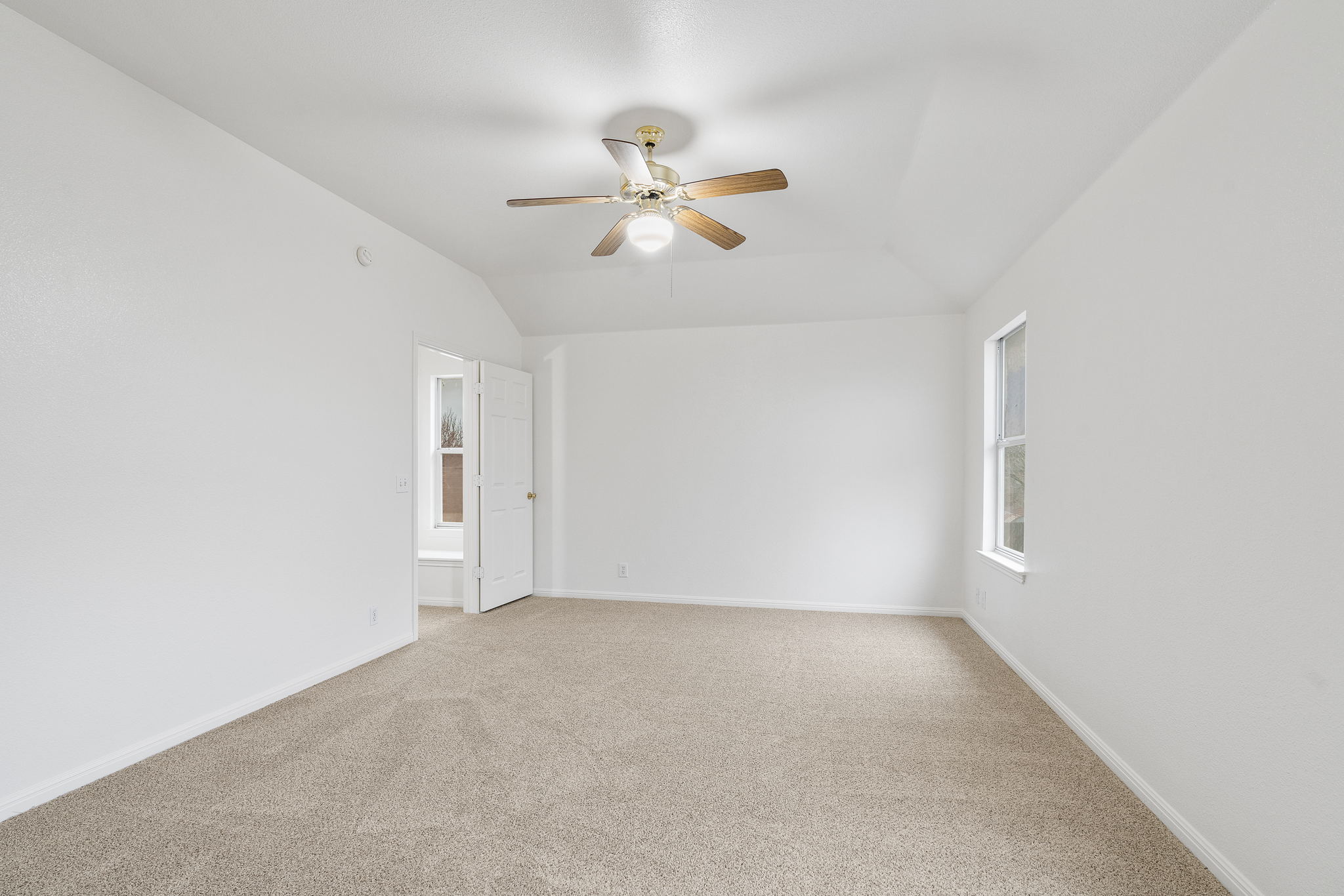 801 Escondido Dr, Leander, TX 78641, USA Photo 23