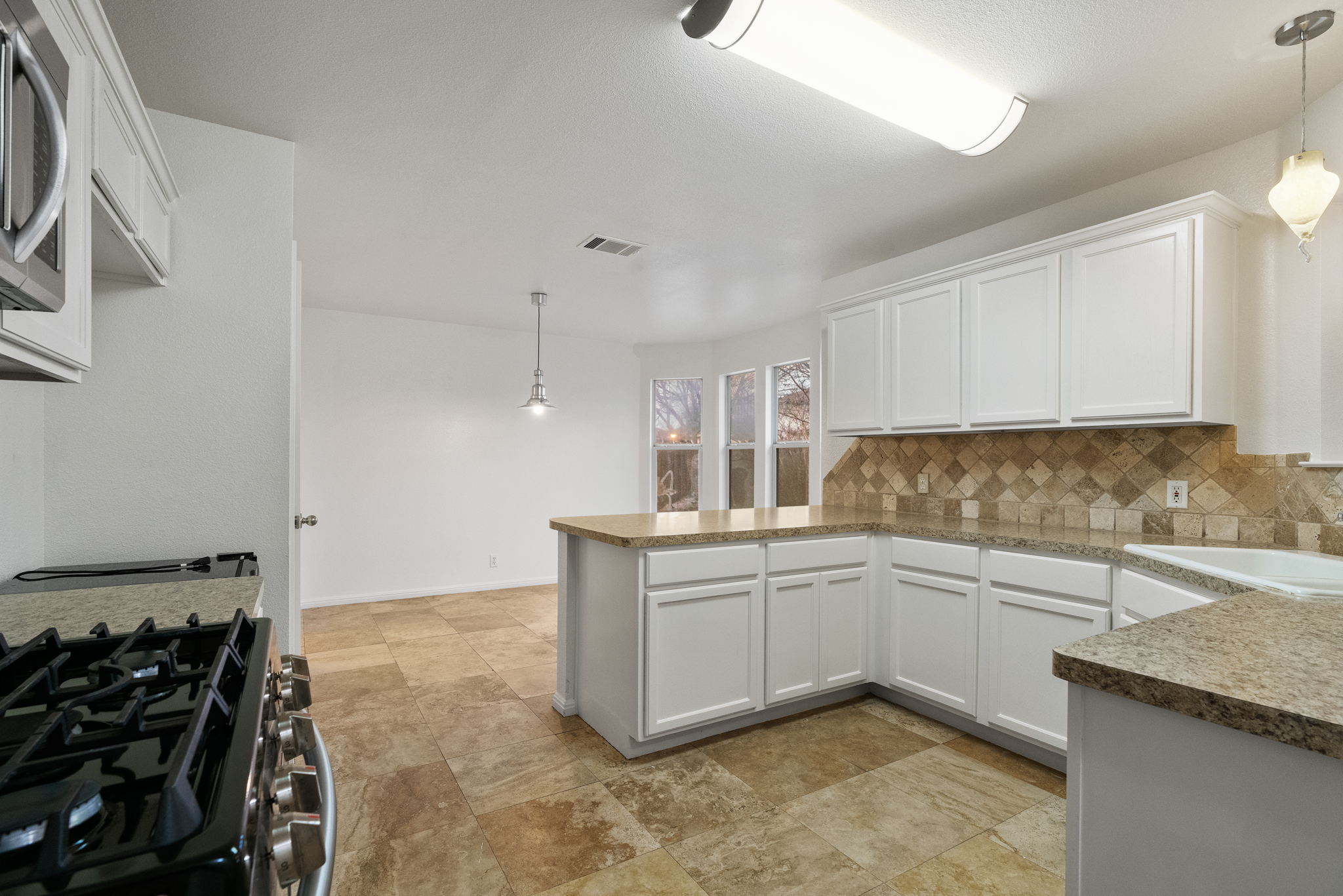 801 Escondido Dr, Leander, TX 78641, USA Photo 11