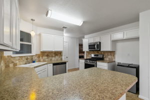 801 Escondido Dr, Leander, TX 78641, USA Photo 11