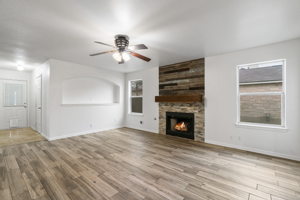 801 Escondido Dr, Leander, TX 78641, USA Photo 5