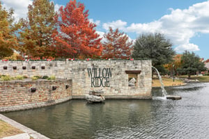 High Willow Dr-071.jpg