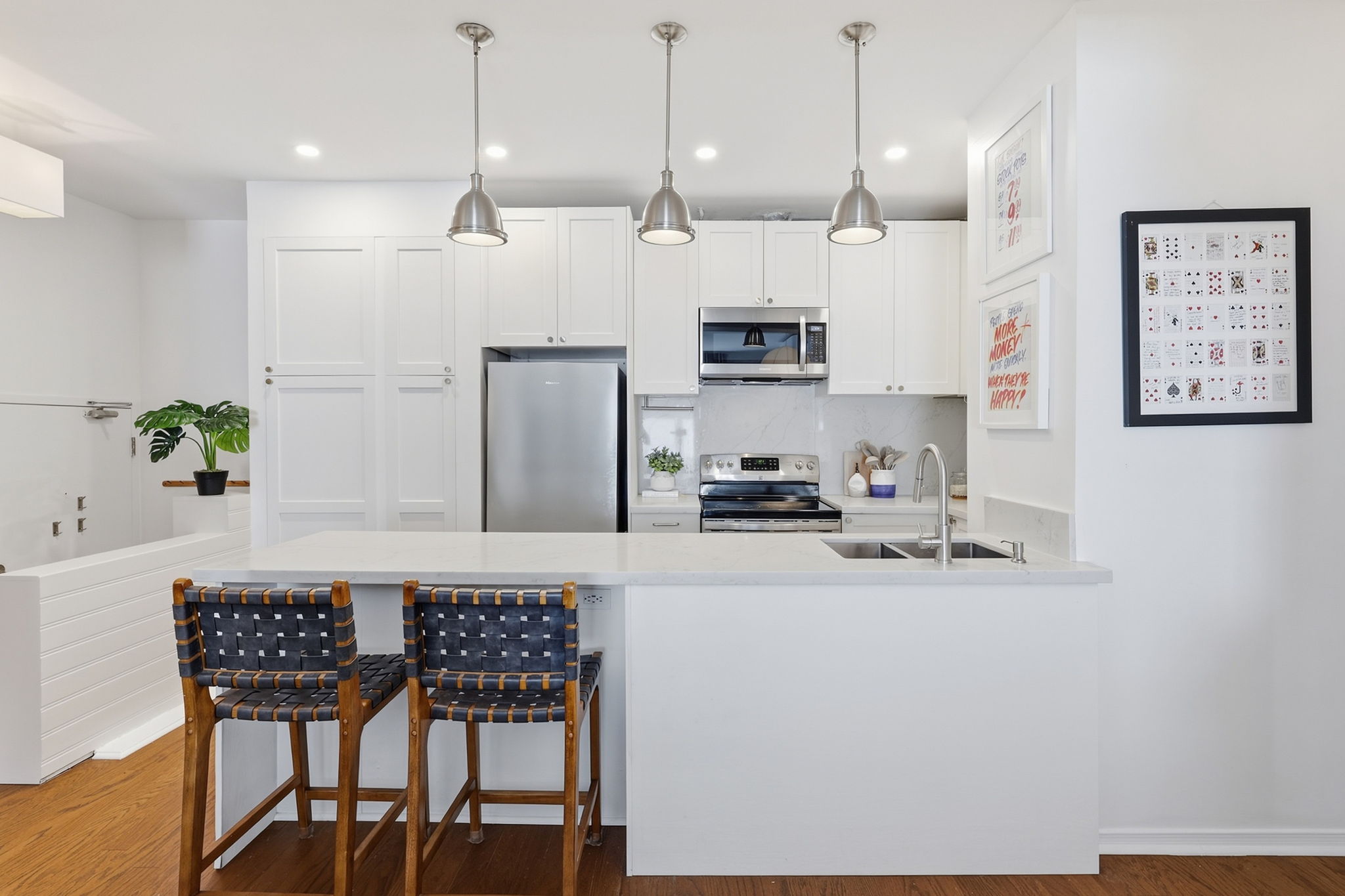 Property in Toronto — delivered property photograph 9