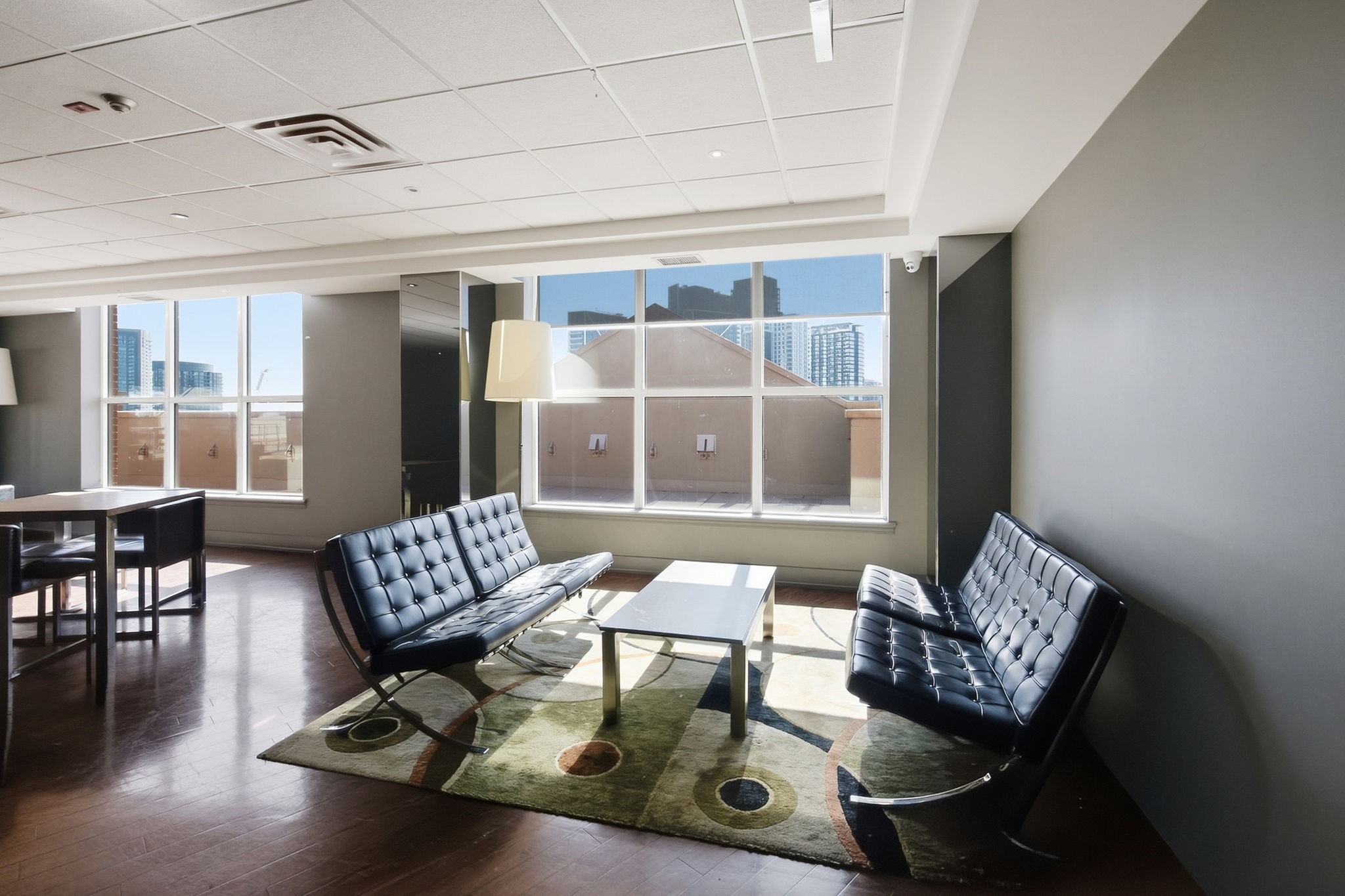 Property in Toronto — delivered property photograph 23
