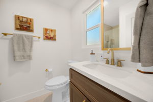  Photo 40