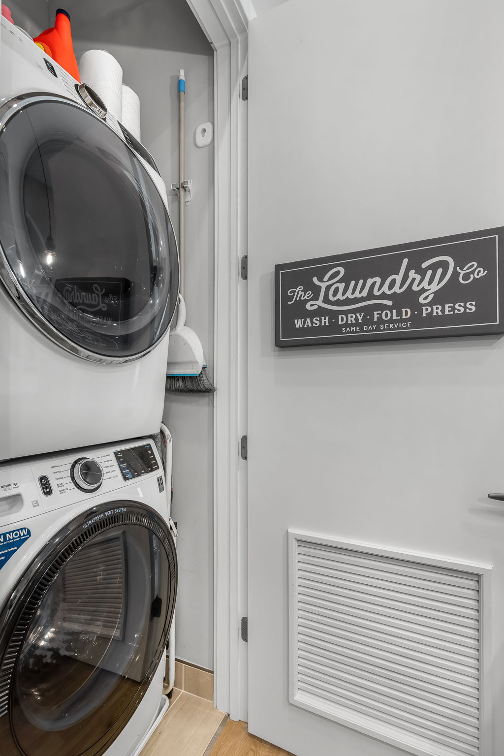 Full size GE washer/dryer