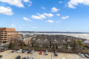 Fireworks, friends, and views—your rooftop front-row seat awaits!