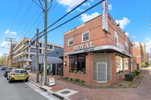 Blocks to tons of restaurants