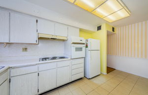 Kitchen 4-4