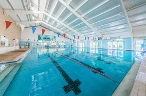 14-Atrium Indoor Pool2