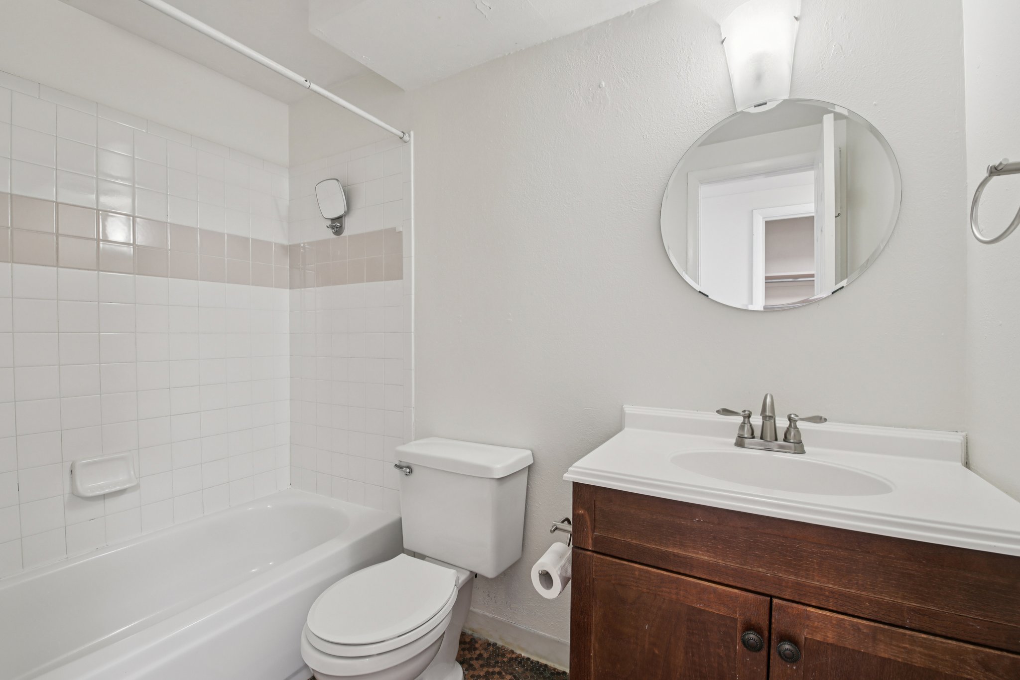 Pennsylvania St unit 404-S2809-018.jpg