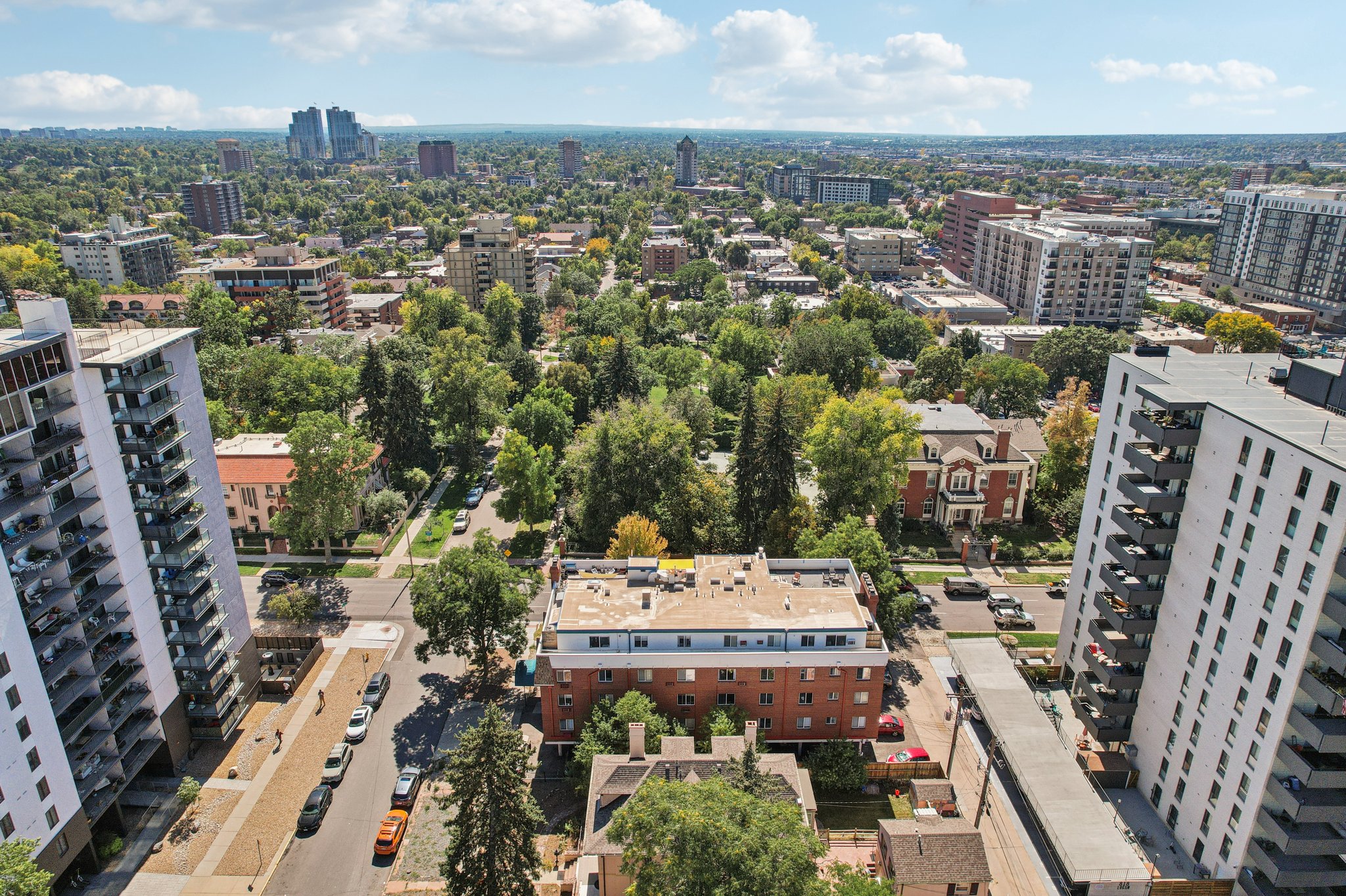 Pennsylvania St unit 404-S2809-039.jpg