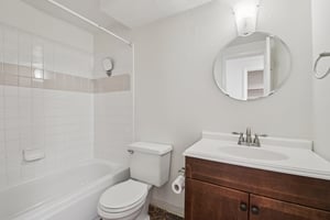 Pennsylvania St unit 404-S2809-018.jpg