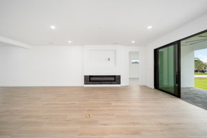  Photo 49