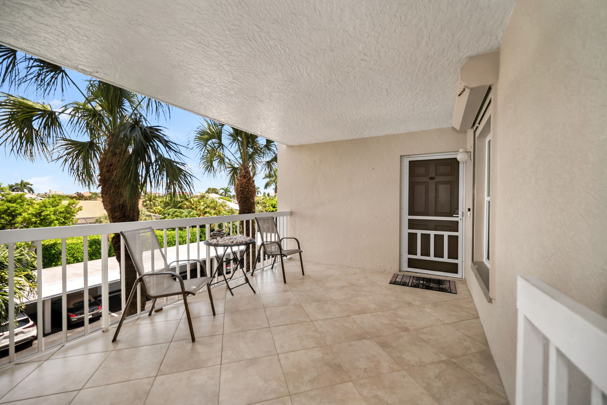 Porch  1