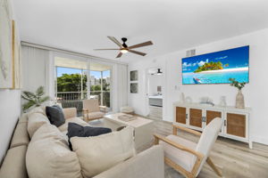 Living View 2