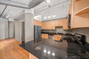 801 S Wells St 807, Chicago, IL 60607, US Photo 8