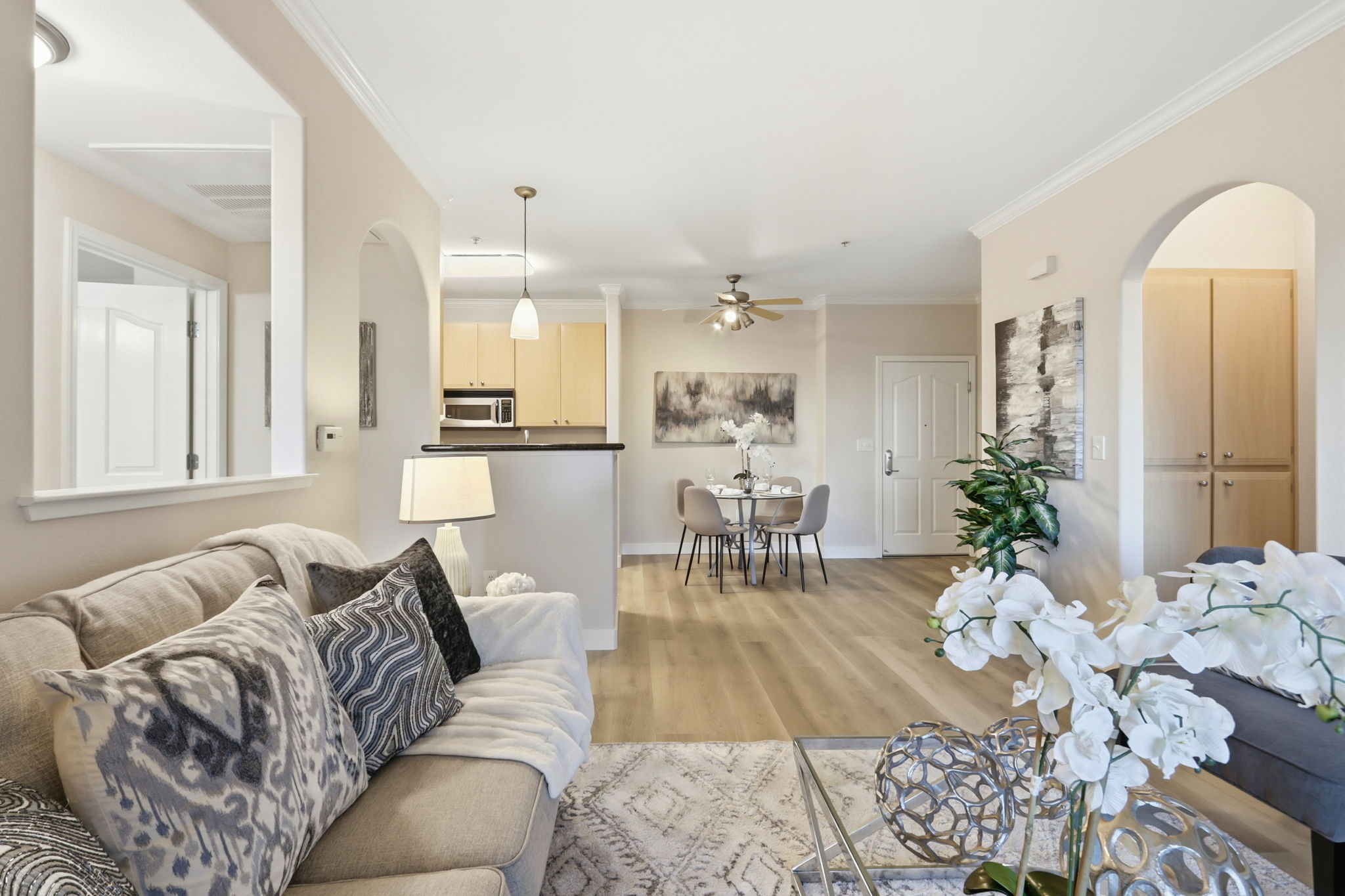 006_F8_801 S Winchester Blvd apt