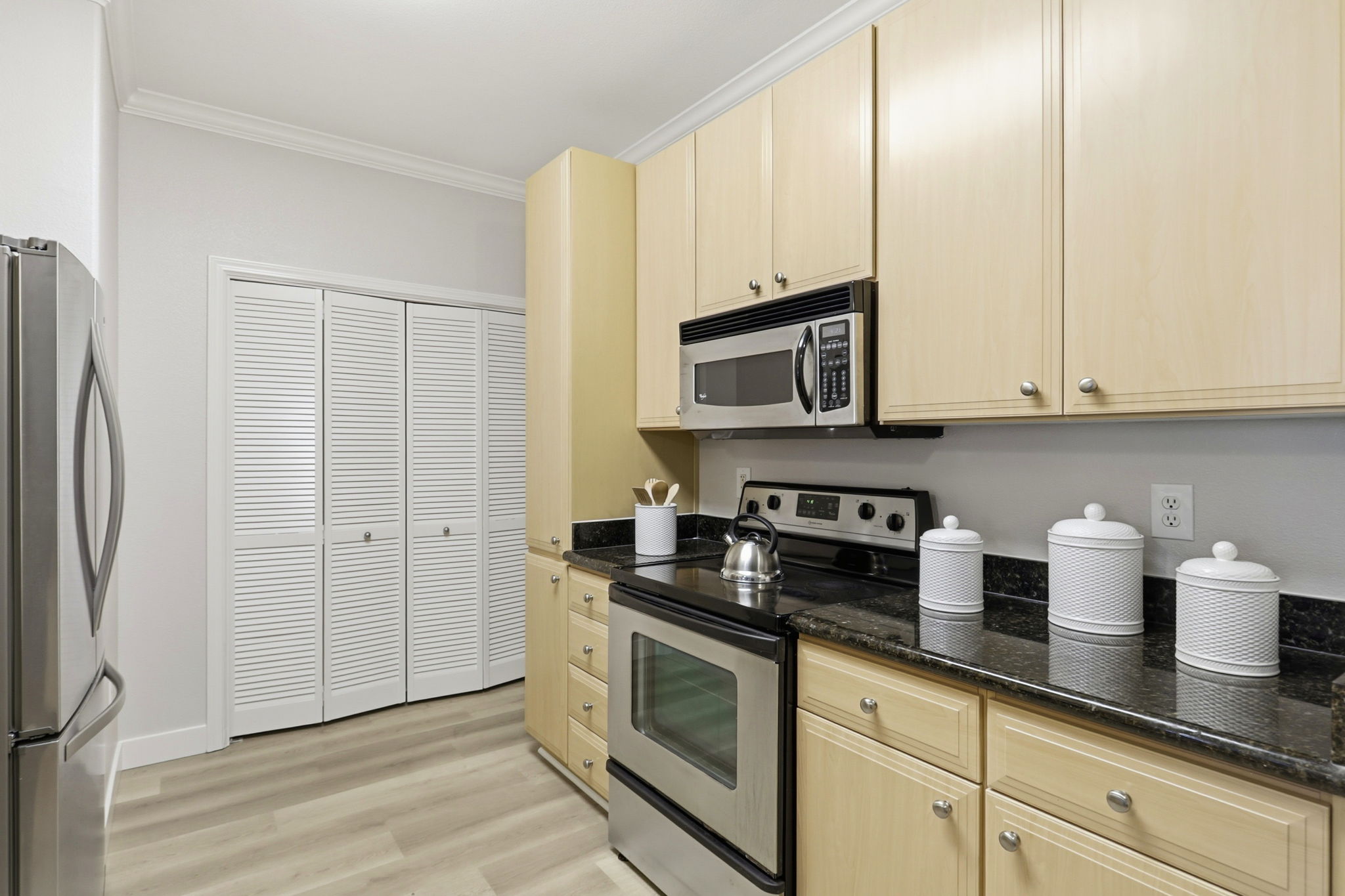 010_F8_801 S Winchester Blvd apt