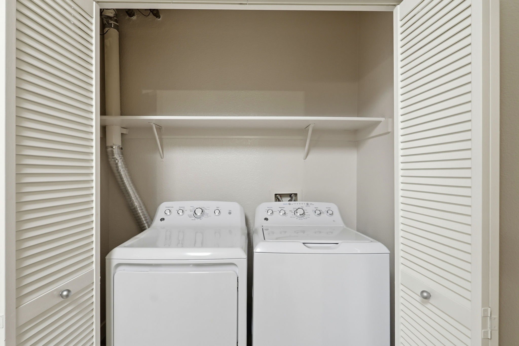 028_F8_801 S Winchester Blvd apt