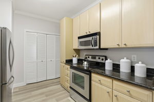 010_F8_801 S Winchester Blvd apt