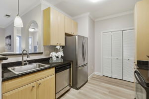 011_F8_801 S Winchester Blvd apt