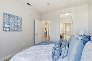 020_F8_801 S Winchester Blvd apt