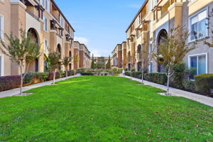 034_F8_801 S Winchester Blvd apt