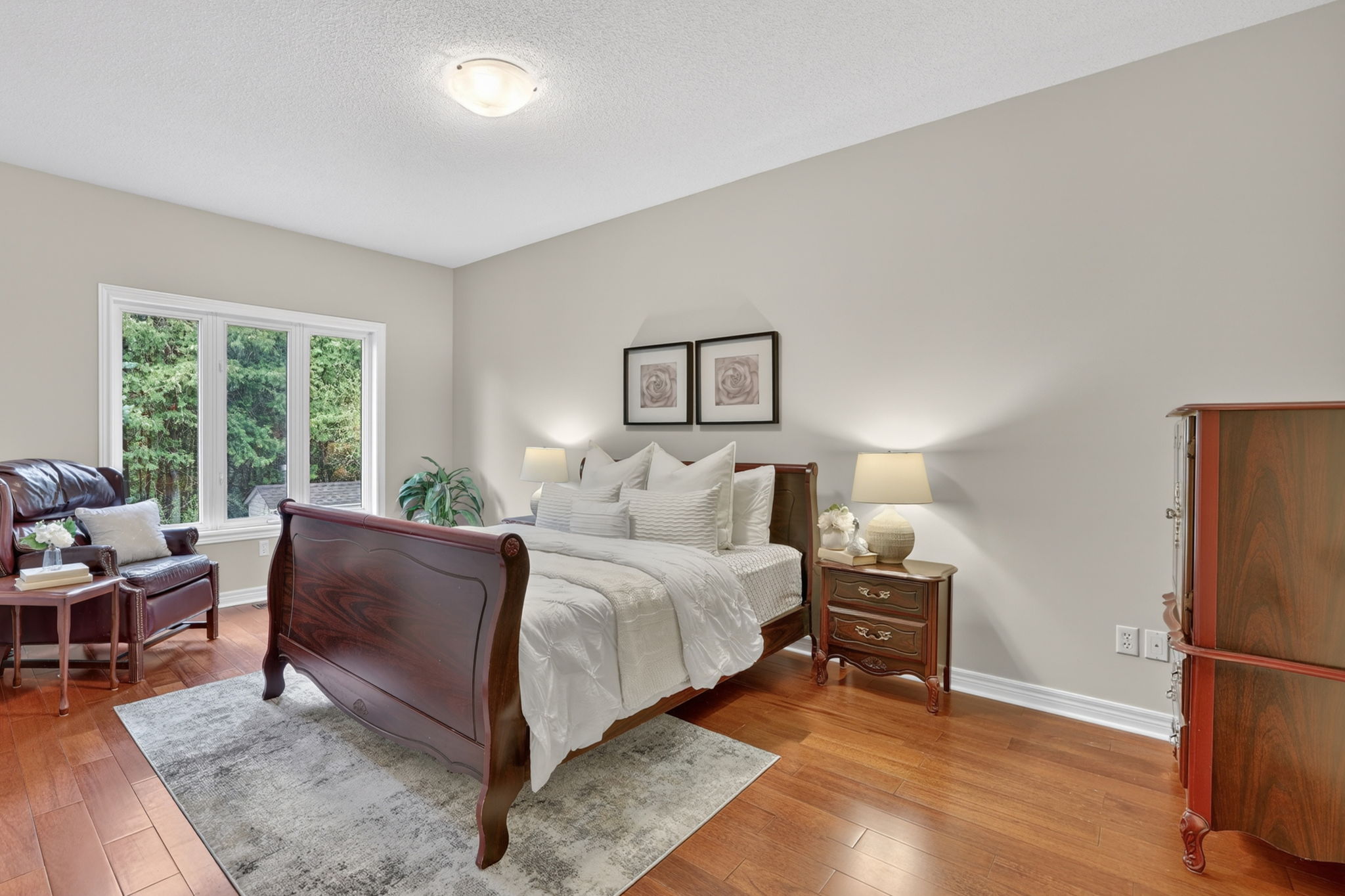  Photo 32