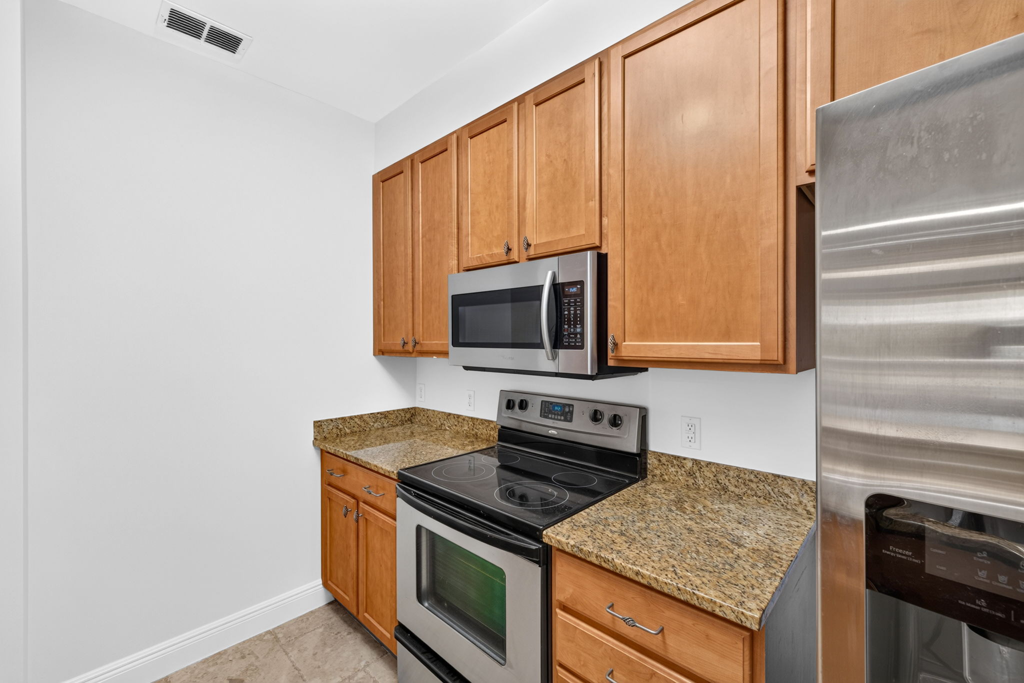 Kitchen 2 of 4