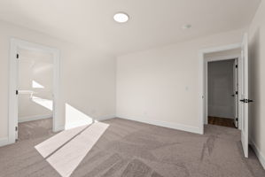  Photo 44